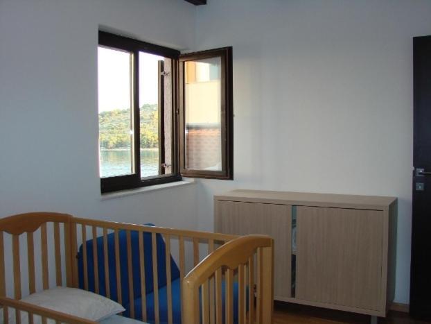 Apartments Miranda Kaprije Szoba fotó