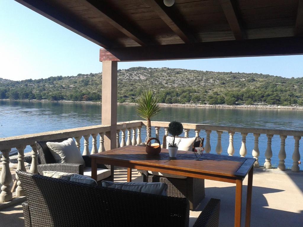 Apartments Miranda Kaprije Szoba fotó