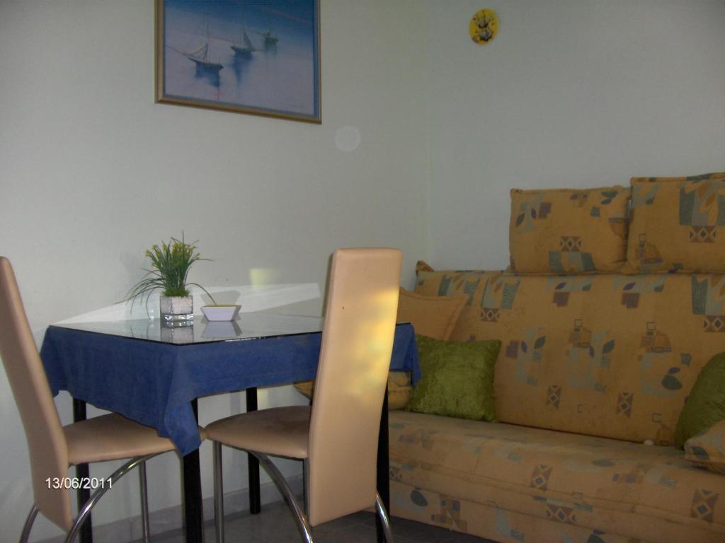 Apartments Miranda Kaprije Szoba fotó