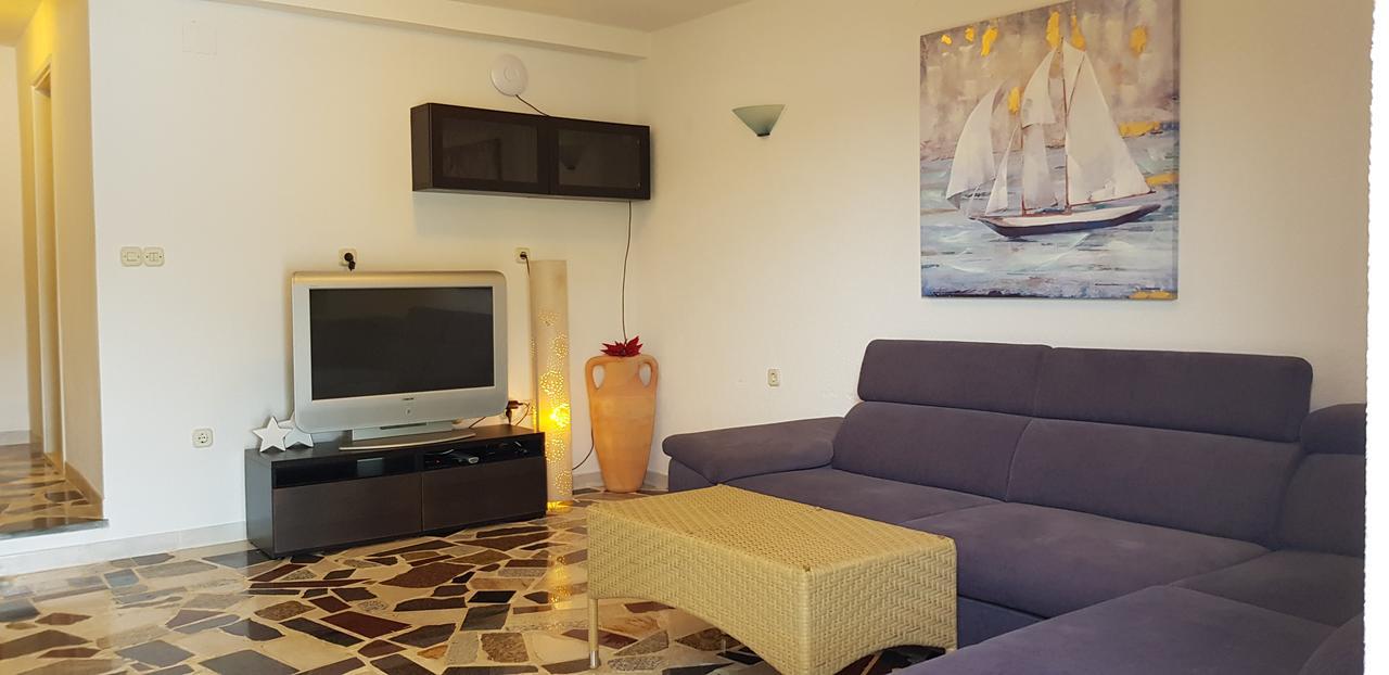 Apartments Miranda Kaprije Kültér fotó