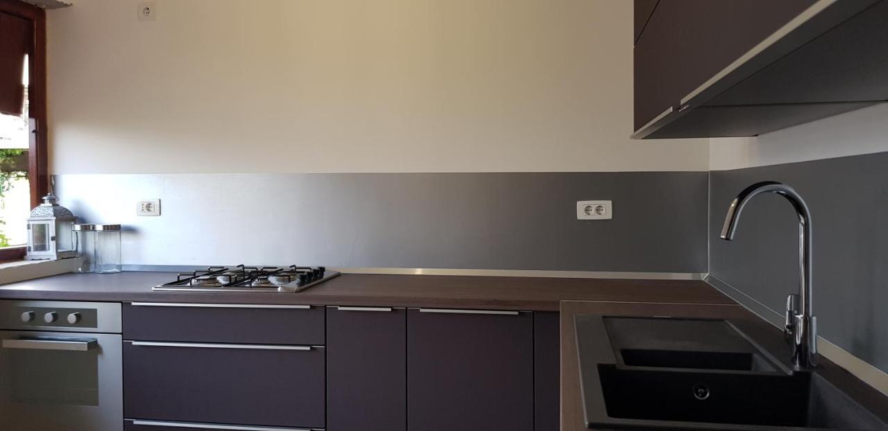 Apartments Miranda Kaprije Kültér fotó